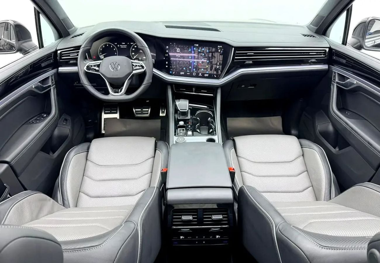 Volkswagen Touareg R-Line, VW Warranty + Service Pack, Full VW Service History, GCC
