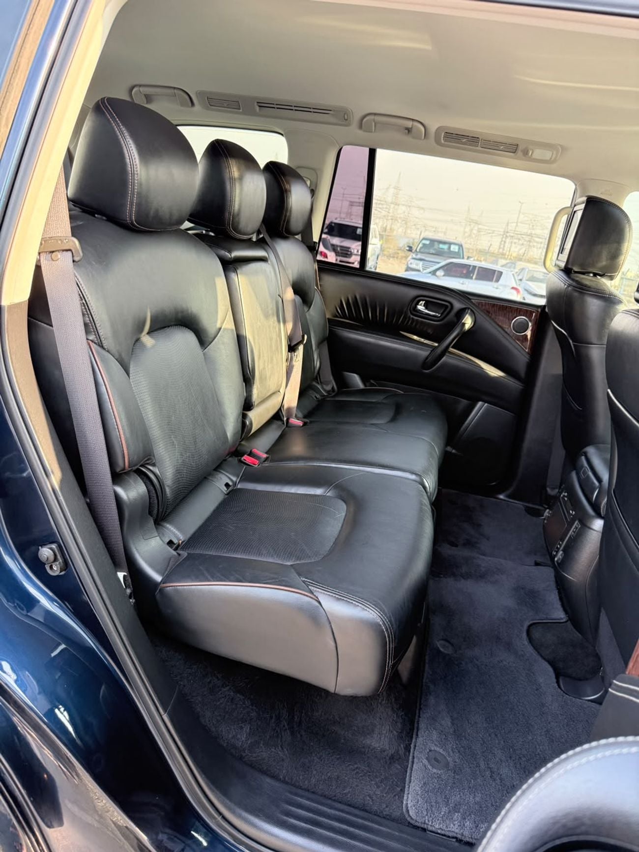 Nissan Armada SL Platinum 5.6L full option 2020