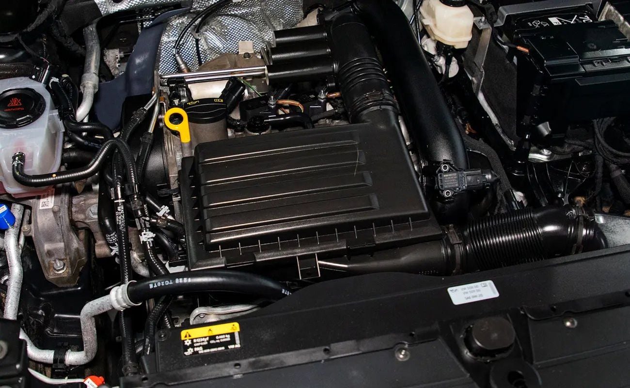 فولكس واجن تيجوان R-LINE VW Warranty and Service Contract• 0% Down Payment Available • GCC