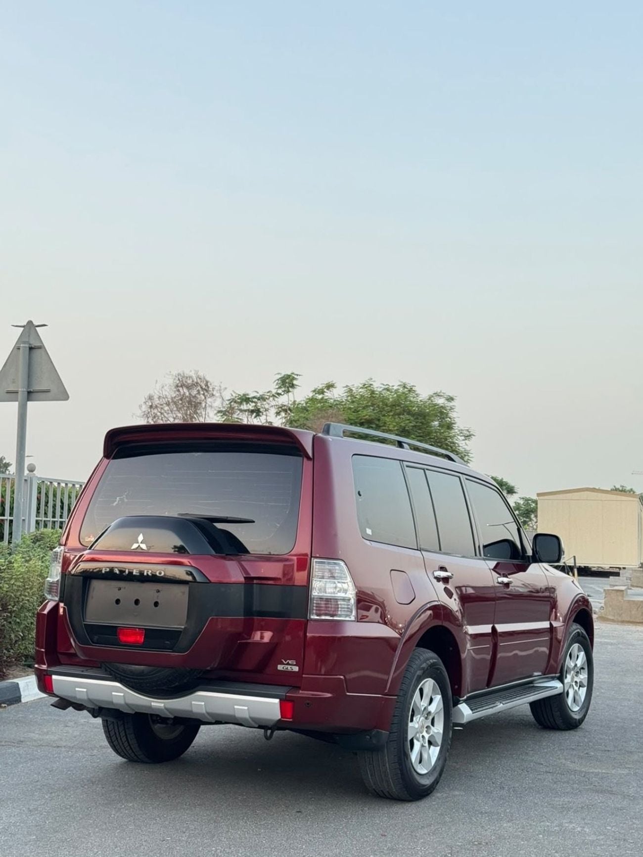 Mitsubishi Pajero GLS H/L ROCKFORD