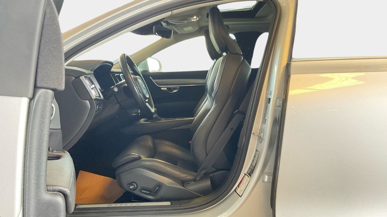 Volvo S90 MOMENTUM | Guaranteed Warranty | 0 Down Payment