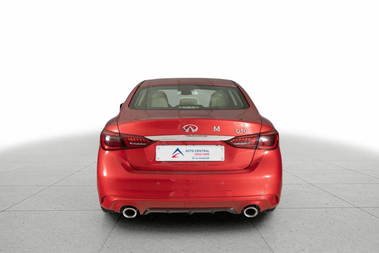 Infiniti Q50 LUXE 3.0