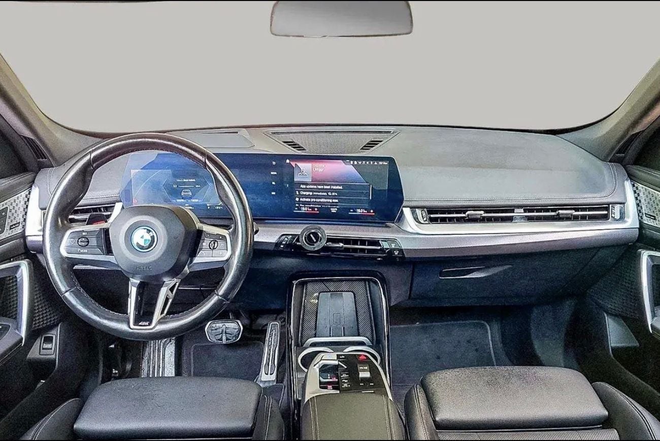 بي أم دبليو iX1 XDRIVE30 لوكس M SPORT PACKAGE