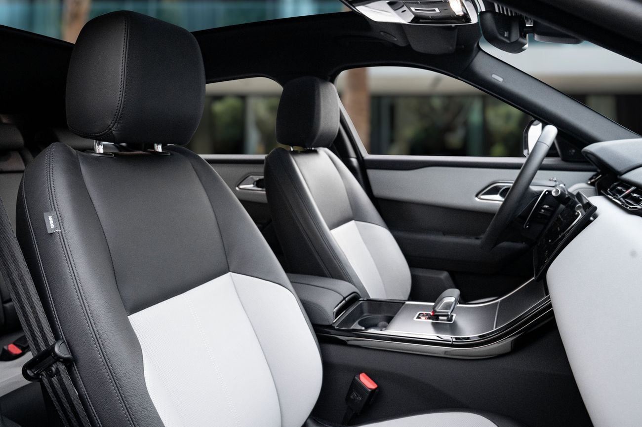 Land Rover Range Rover Velar Dynamic SE Range Rover Velar SE R-Dynamic | 4,896 P.M | 0% Downpayment | 2028 WARRANTY