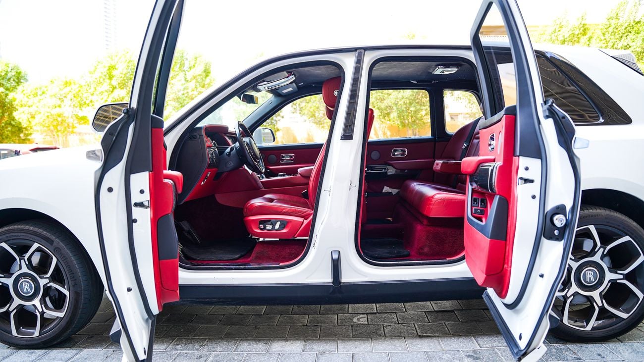 Rolls Royce Cullinan BLACK BADGE