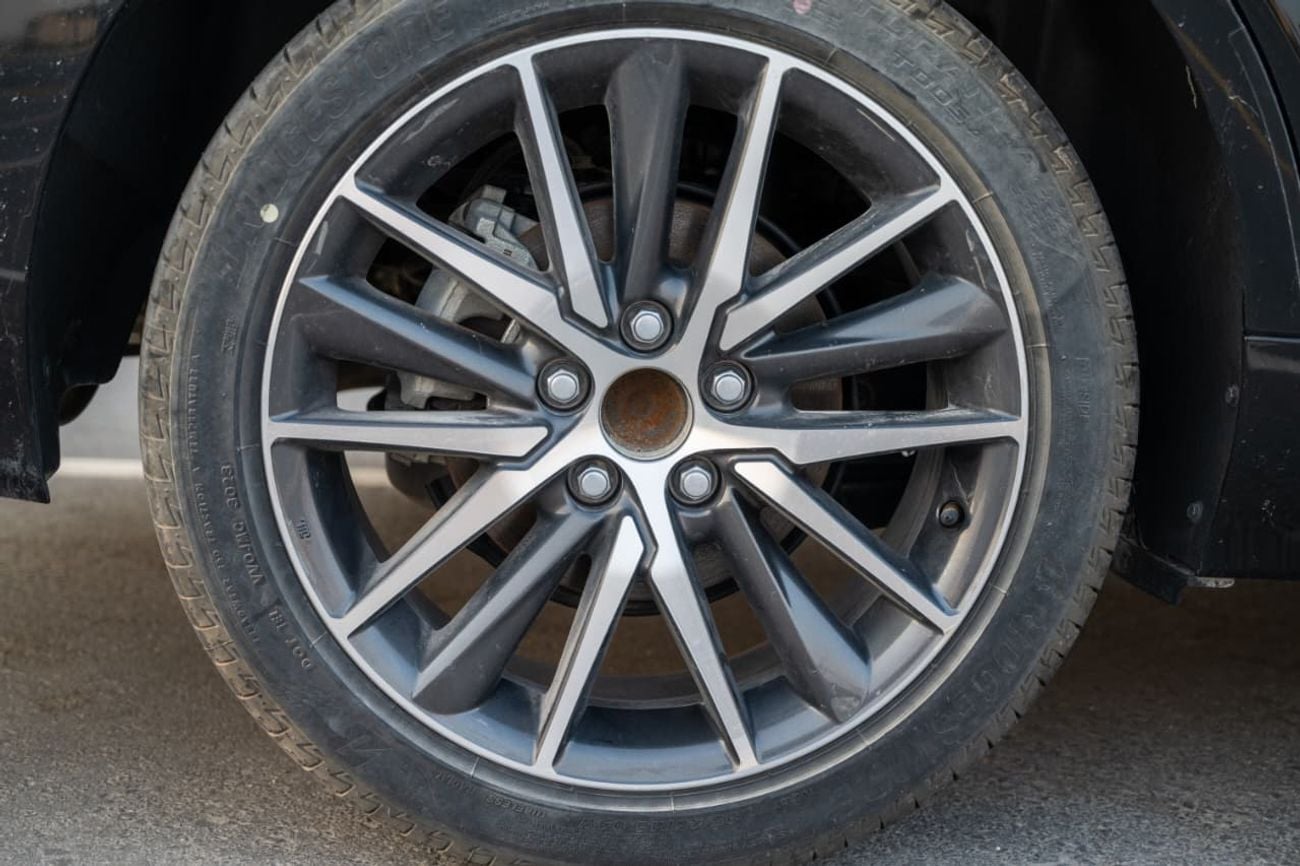 Toyota Camry GLE-X