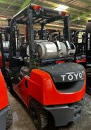 Toyota Fork lift Forklift TOYOTA 2.5 TON 3 STAGE Gasoline/LPG FORKLIFT TRUCK MODEL 32-8FG25 (Export Only)