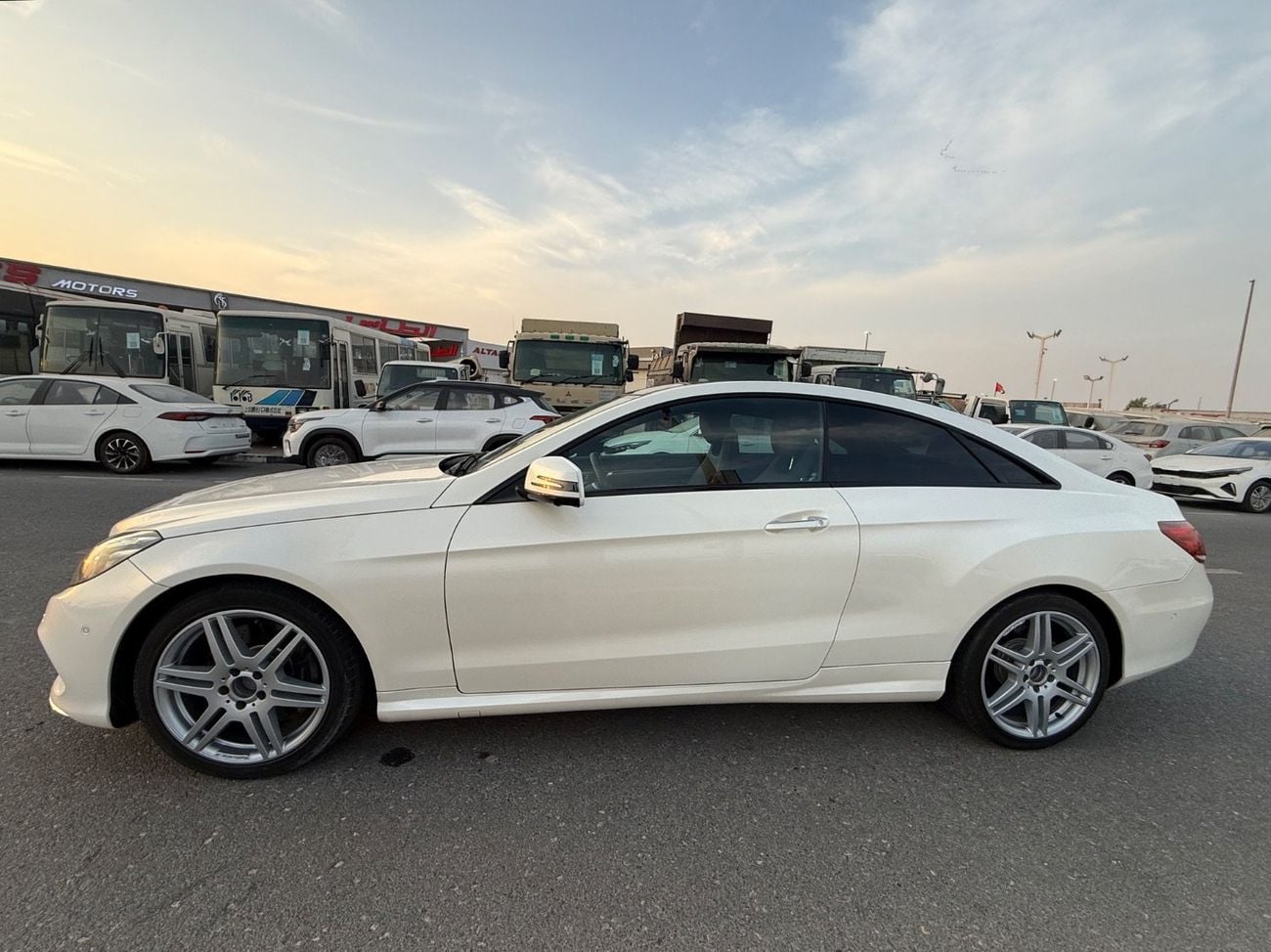 Mercedes Benz E400 STANDARD