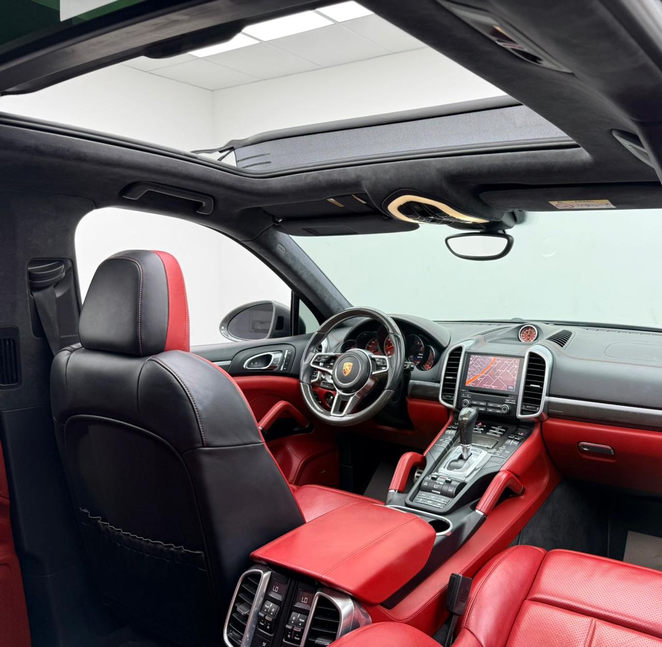 بورش كايان GTS 2017 Porsche Cayenne GTS, 2027 Porsche Warranty, Full Porsche Service History, Fully Loaded, GCC