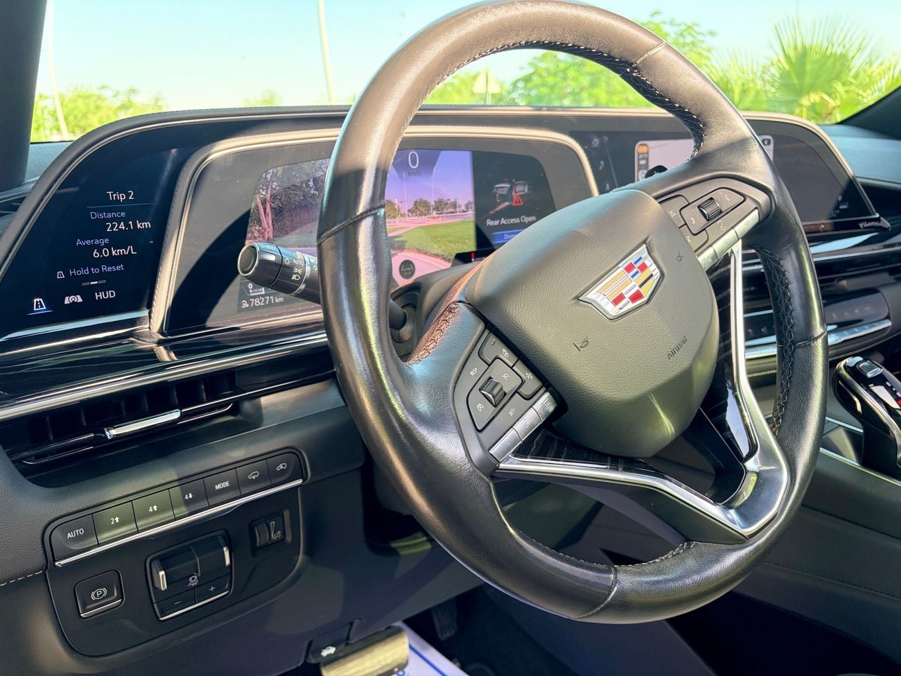 كاديلاك إسكاليد ESV PREMIUM LUXURY