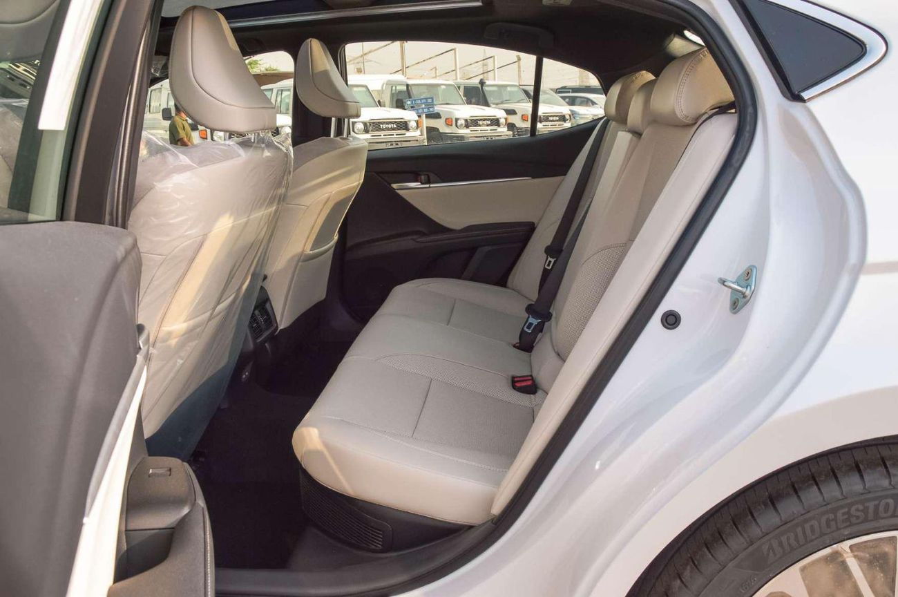 تويوتا كامري GLE HEV 2.5L FWD SEDAN 2026