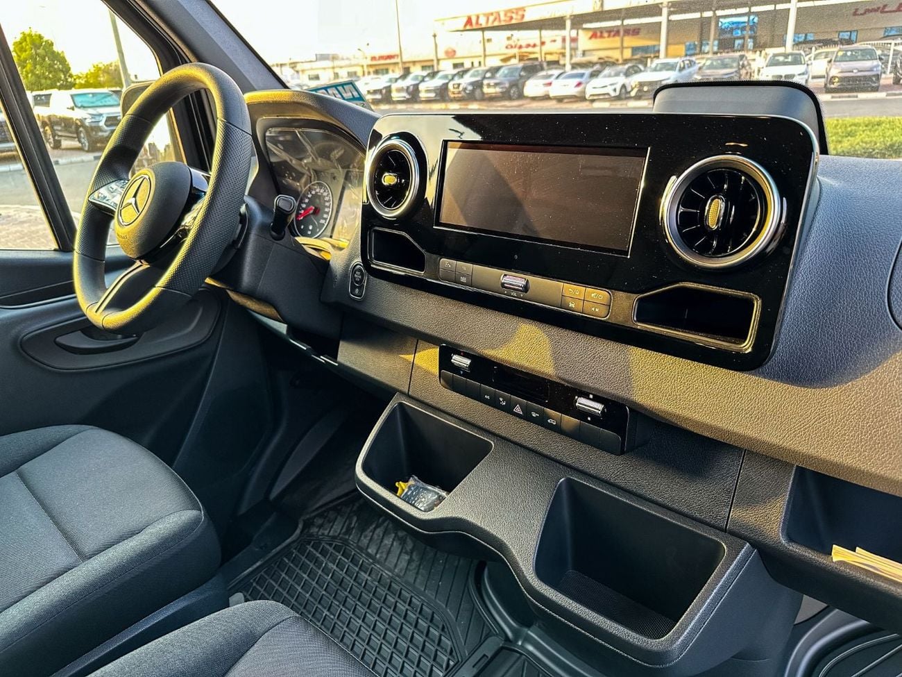 Mercedes Benz Sprinter EXTRA LONG