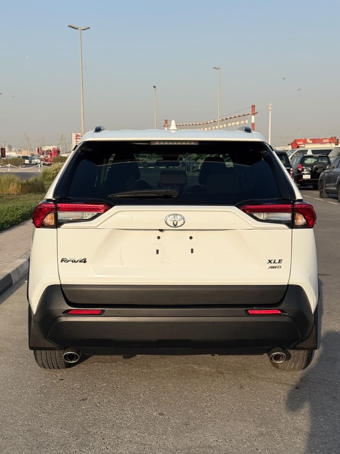 تويوتا راف ٤ XLE