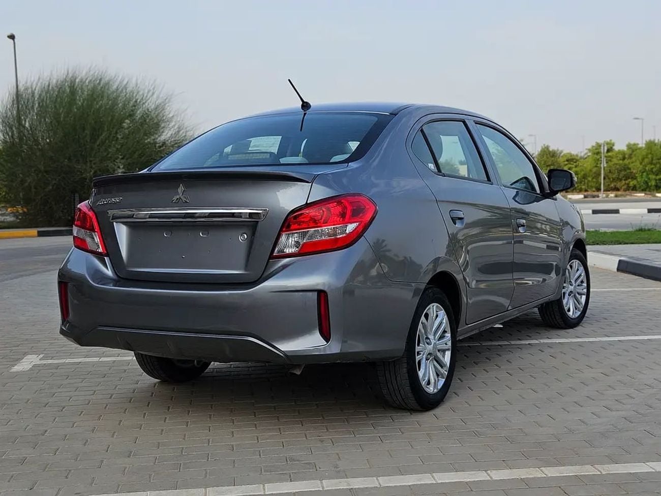 Mitsubishi Mirage GLX MID LINE 2022 | GCC Specs | Low Mileage Premium Car With Low KM Single Owner