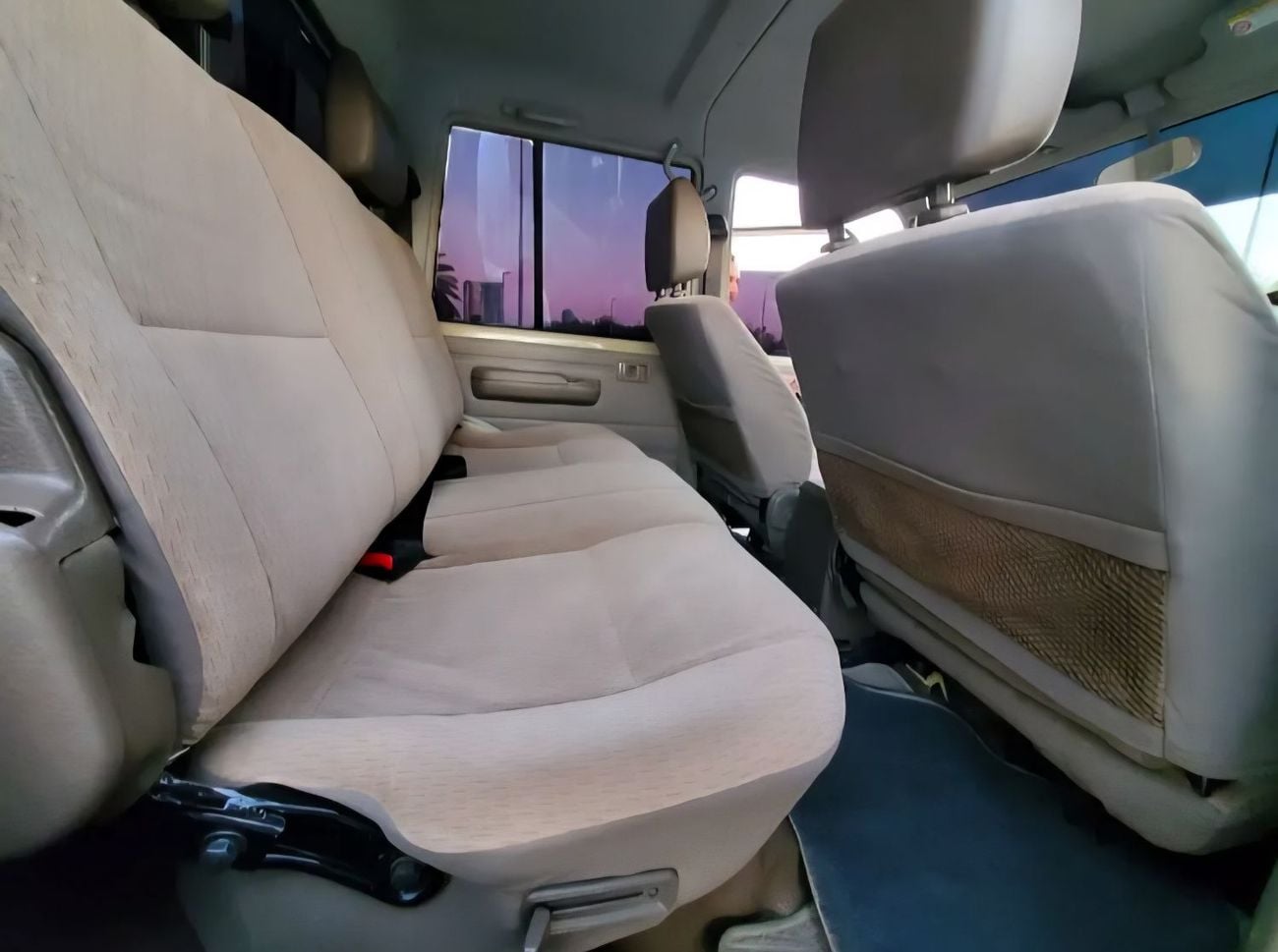 Toyota Land Cruiser Pick Up LHD Standard Double Cabin 4.5L V8 1VD-FTV Diesel Engine 4WD Manual Gear 5 Seats 4 Doors