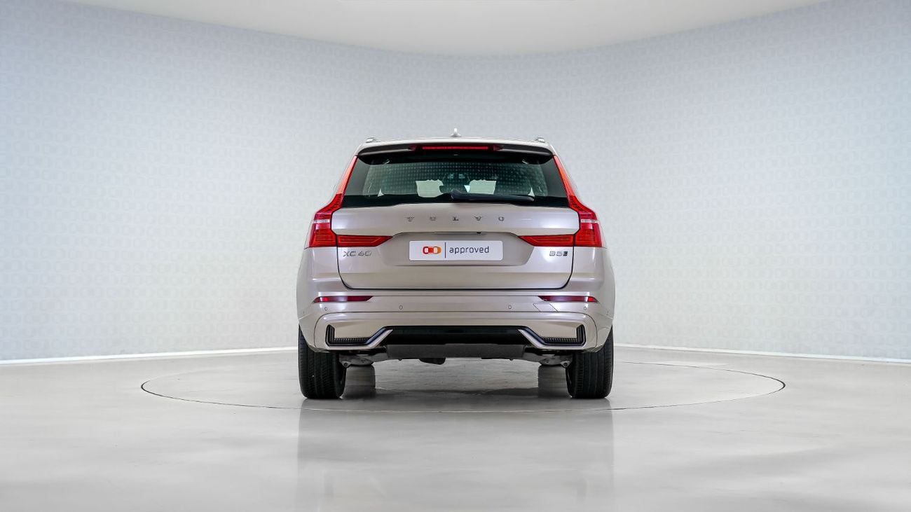 فولفو XC 60 B5 Ultimate Dark