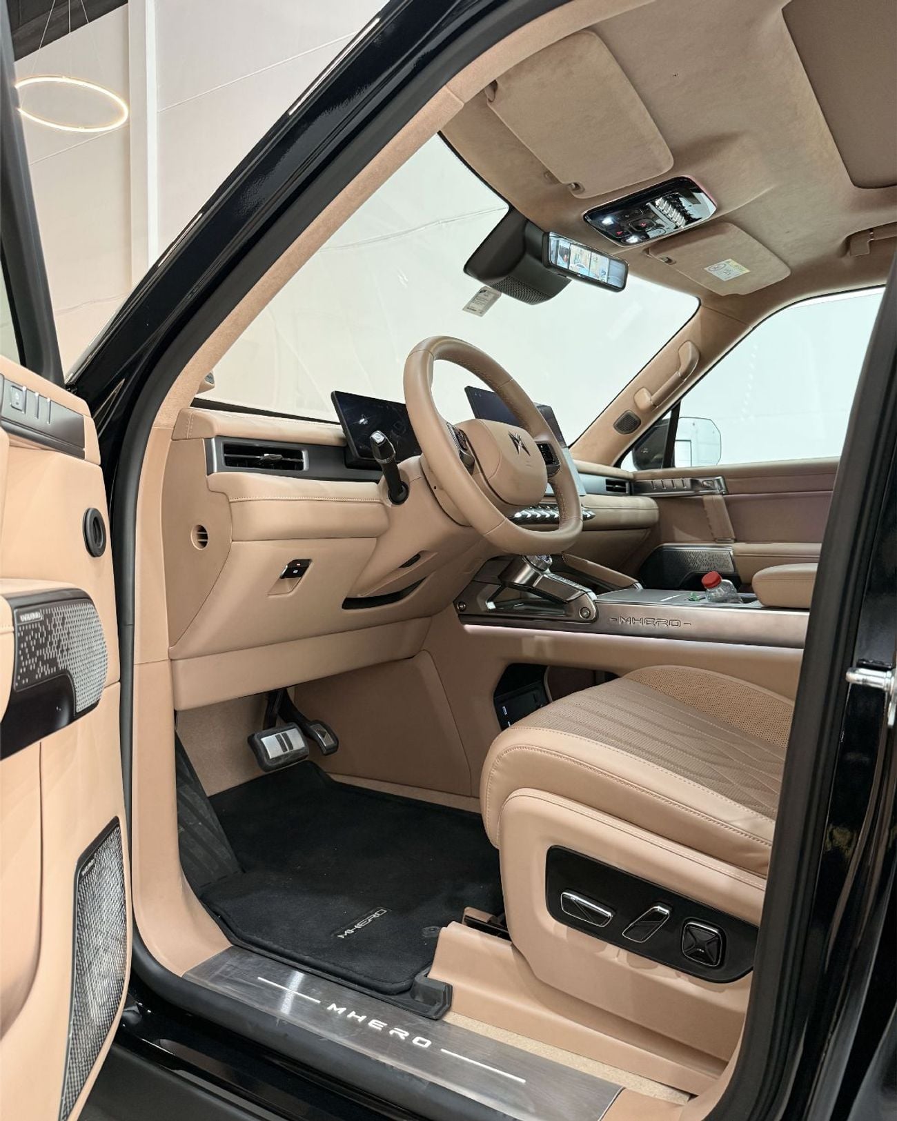 Dongfeng M Hero M817
