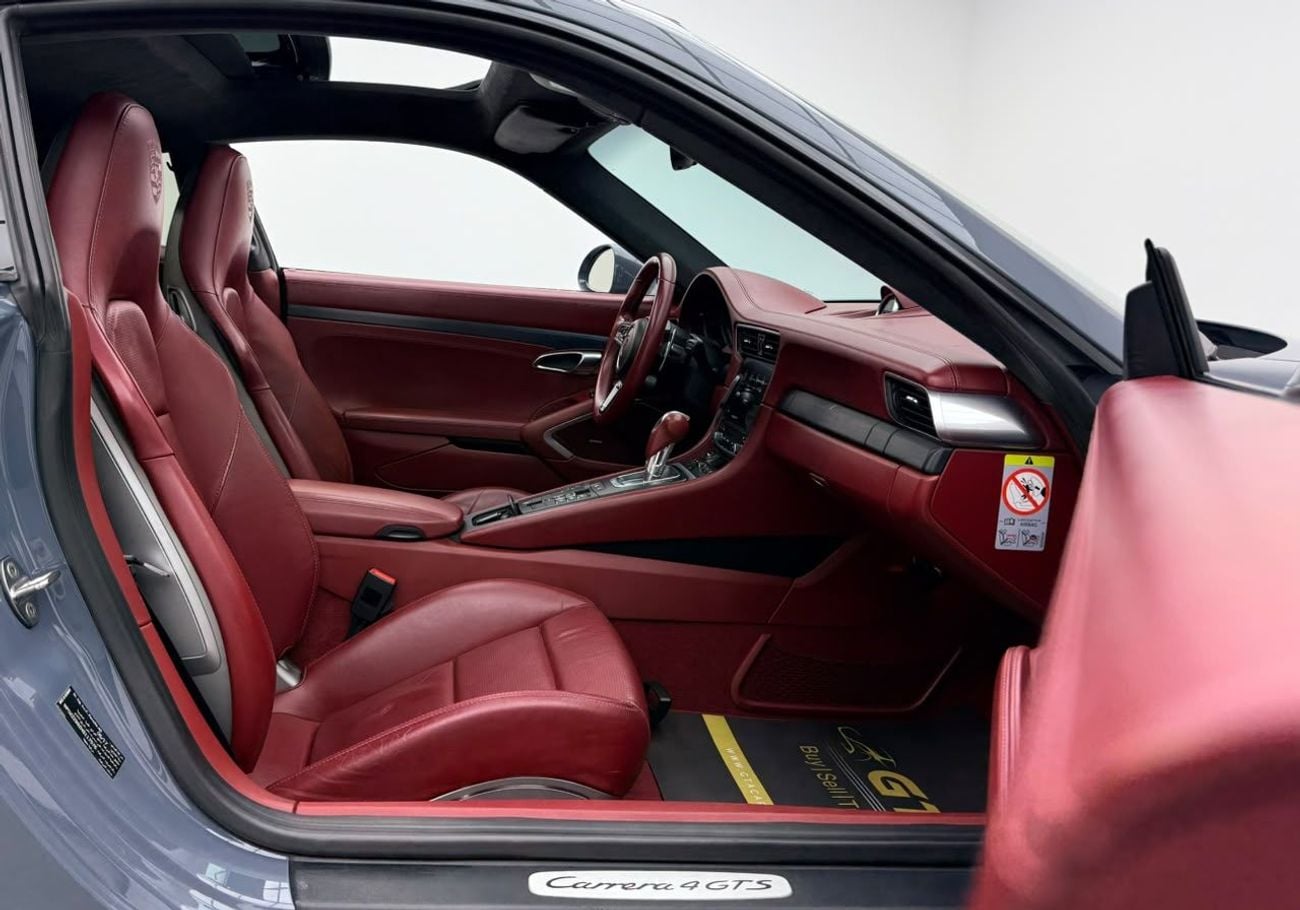 Porsche 911 2017 Porsche 911 Carrera 4 GTS, 2026 Porsche Warranty, Full Porsche Service History, GCC