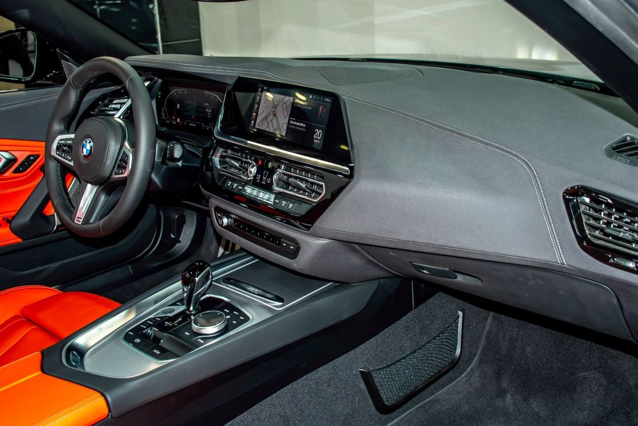 بي أم دبليو Z4 sDRIVE30i LUXURY M SPORT PACKAGE