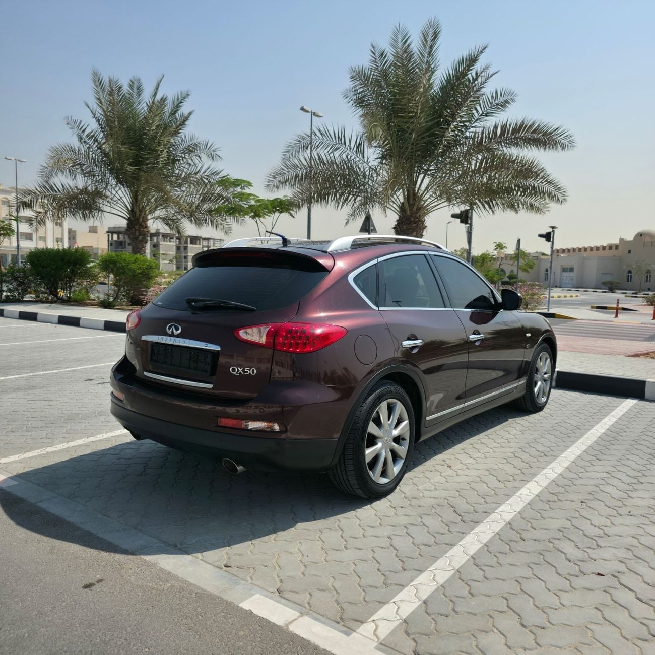 إنفينيتي QX50 بريميوم