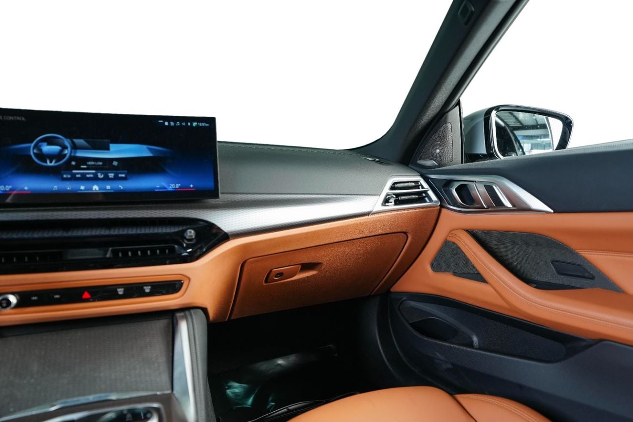 بي أم دبليو 420i M SPORT GCC-AGMC Warranty & Service Contract Until 2030-M Sports Package-Special Color