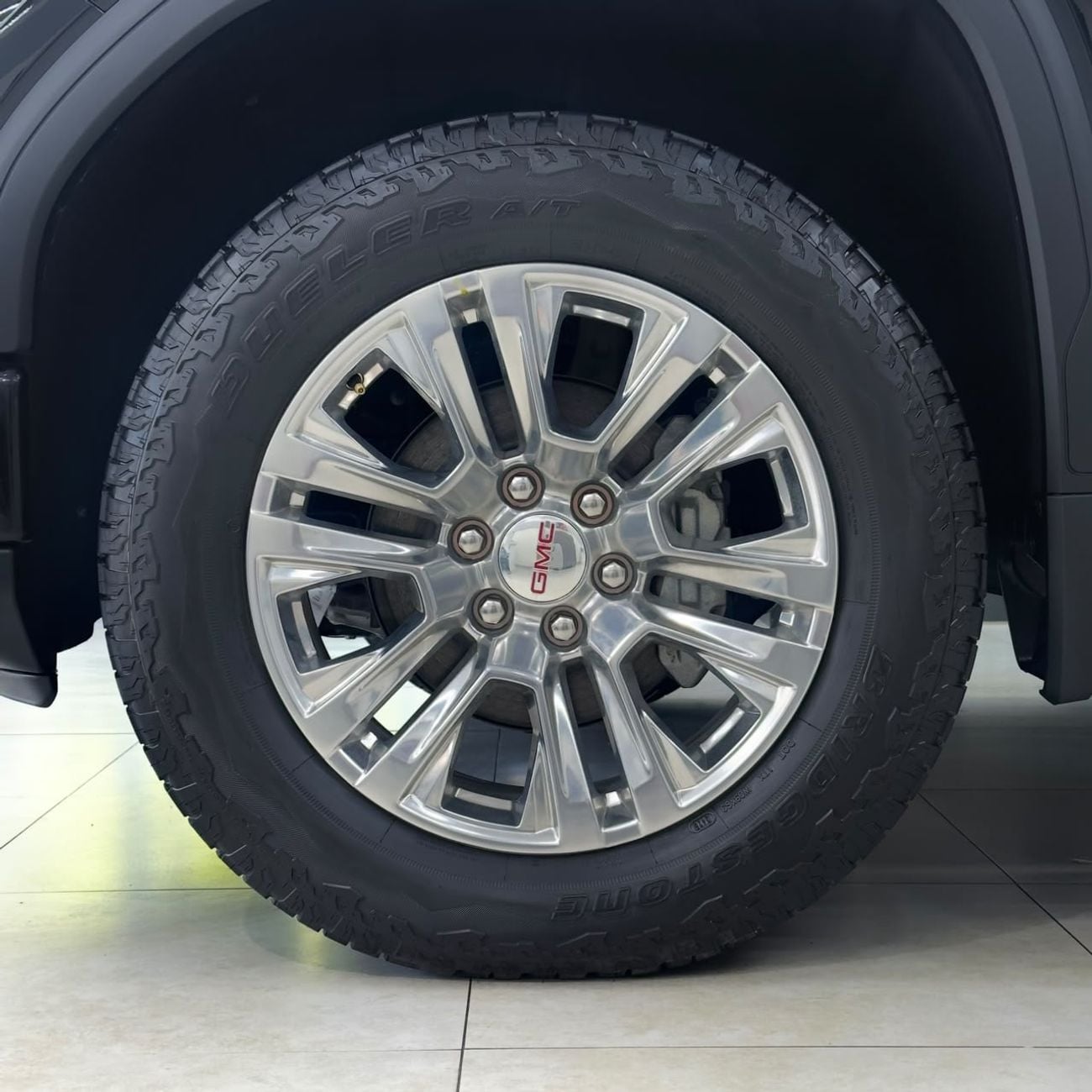 جي أم سي سييرا 1500 DENALI ULTIMATE جي إم سي سييرا دينالي