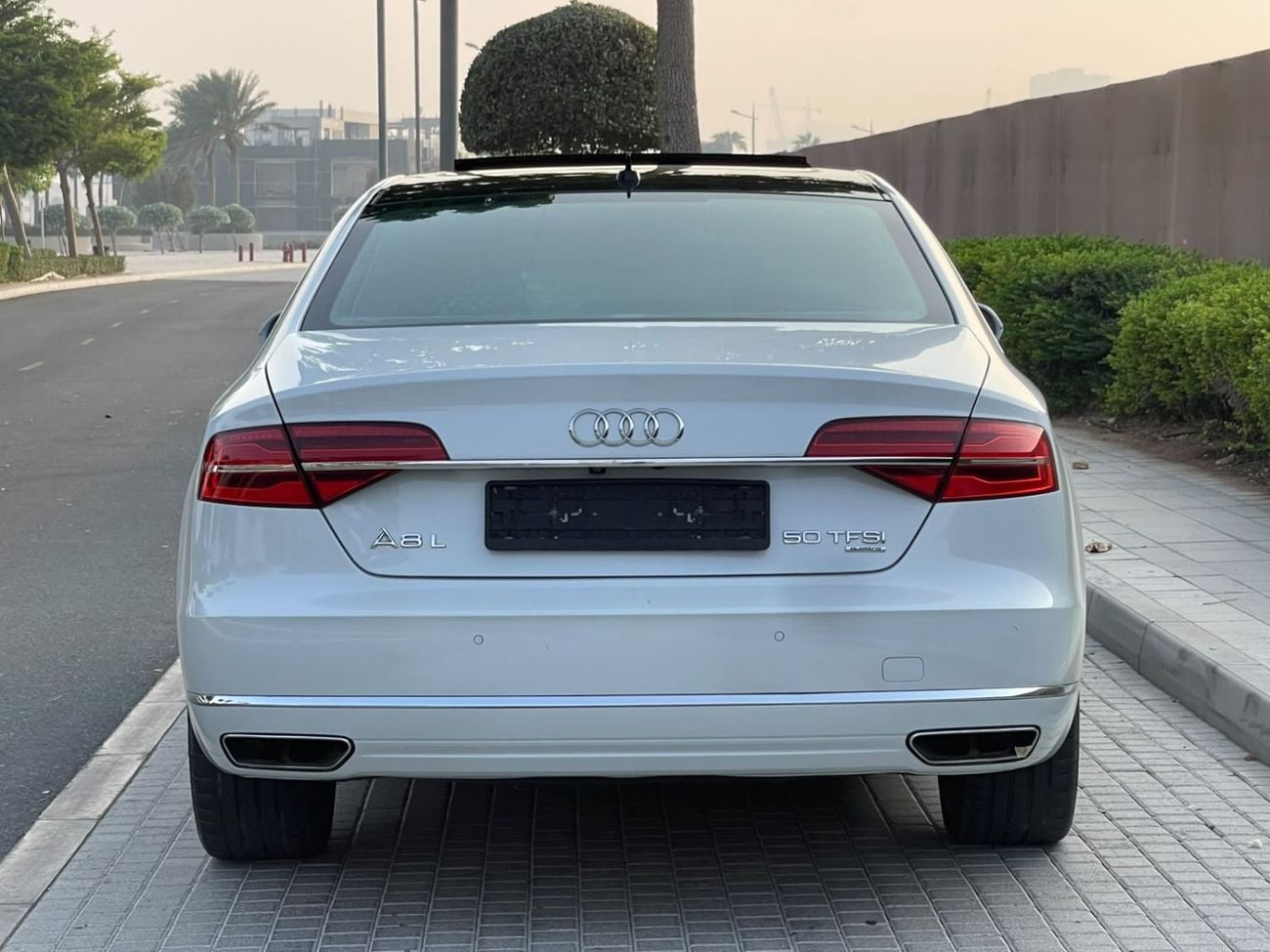 Audi A8 L 50 TFSI
