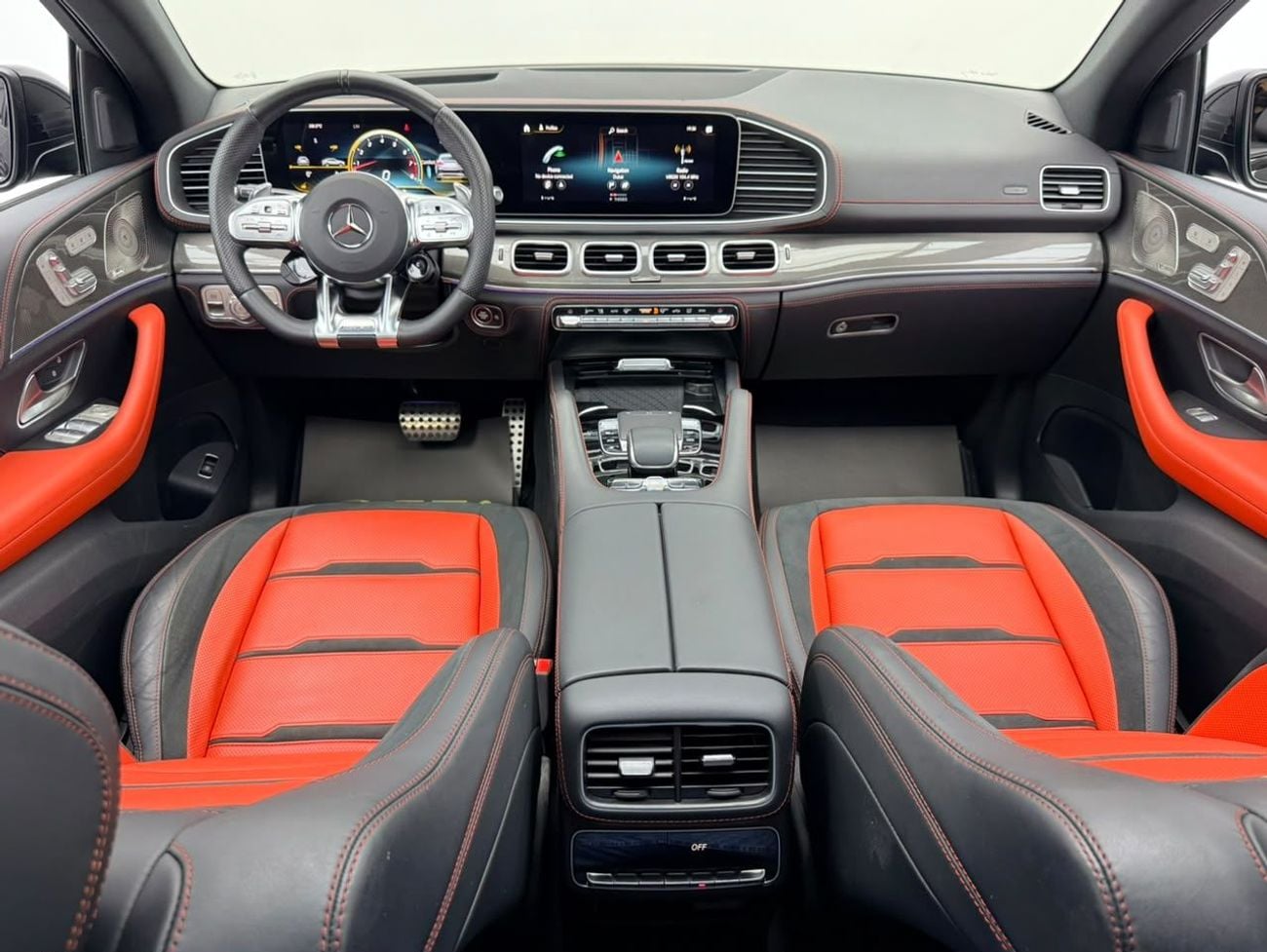 مرسيدس بنز GLE 53 AMG COUPE 4MATIC+ مرسيدس بنز GLE53 AMG كوبيه موديل 2023، ضمان مرسيدس بنز 2028 + باقة خدمة، سجل صيانة كامل لدى مرسيدس ب