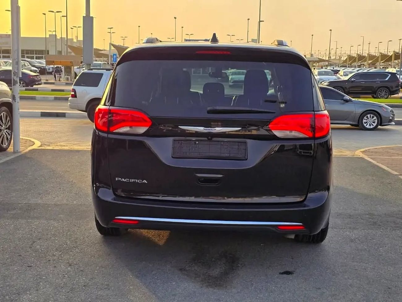 Chrysler Pacifica Van