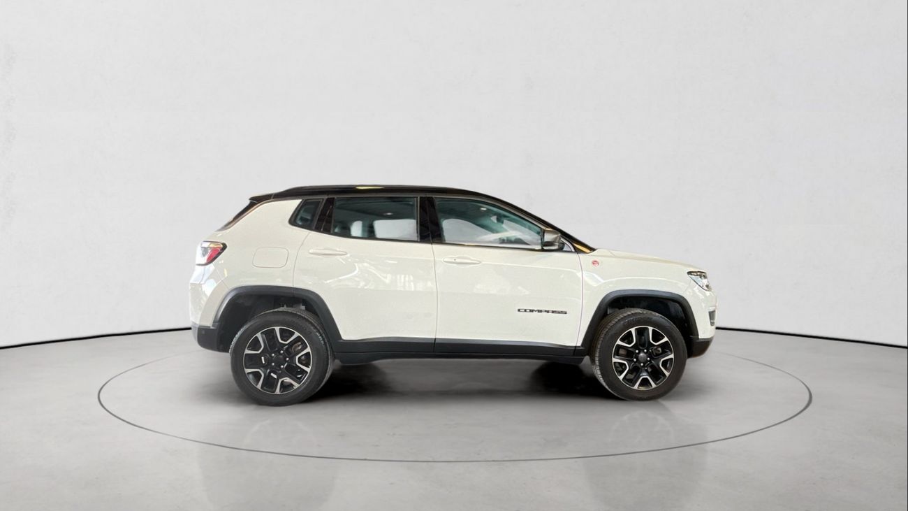 جيب كومباس TRAILHAWK | شامل الضمان | 0 ﺪﻔﻋﺓ ﺃﻮﻟﻯ