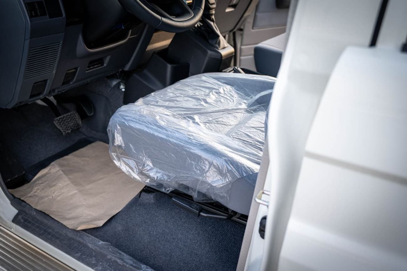 Toyota Land Cruiser S- DLX