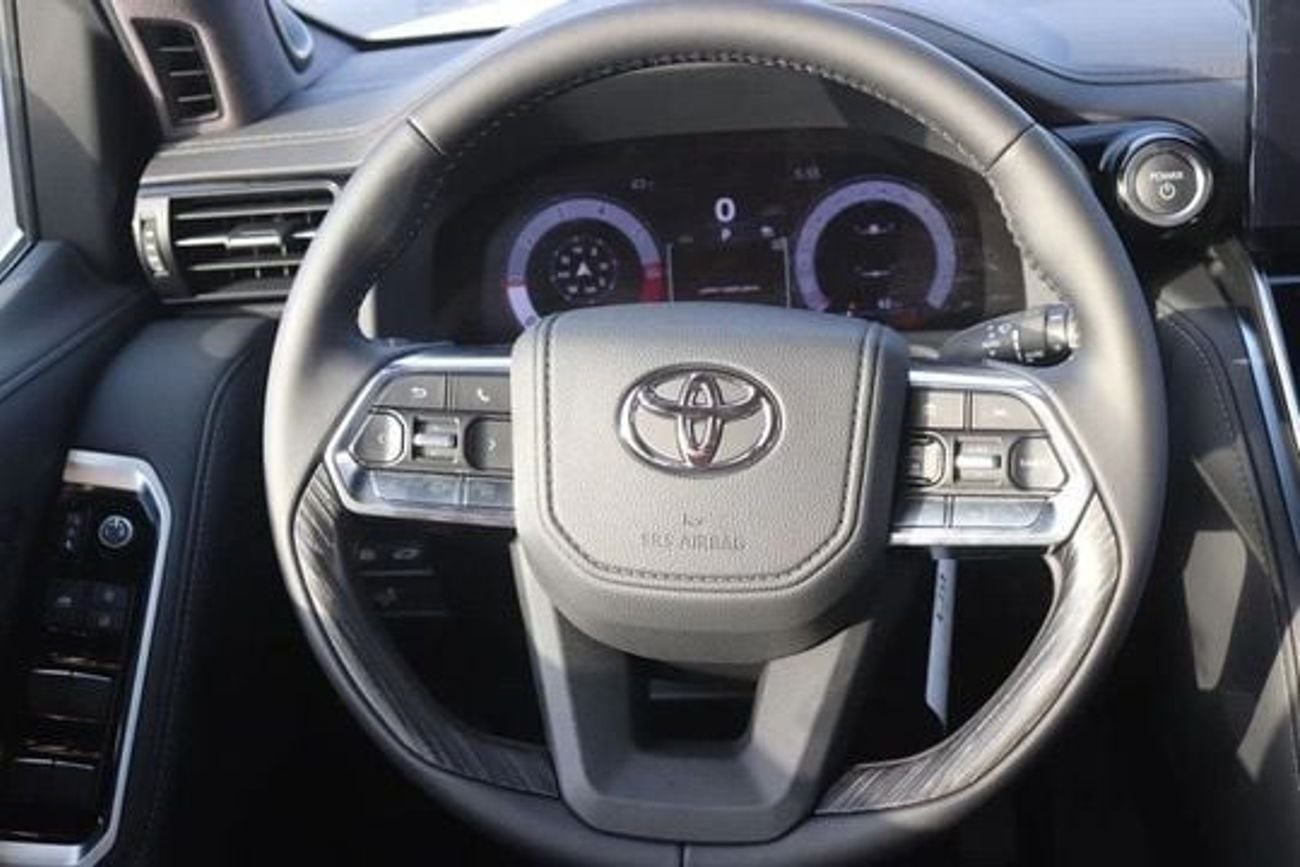 Toyota Land Cruiser VXR 3.5L HEV