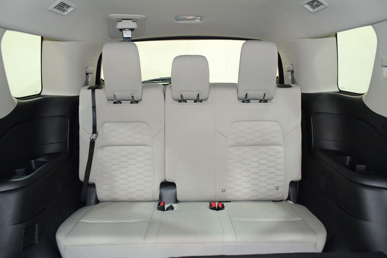 Nissan Pathfinder S 2.0