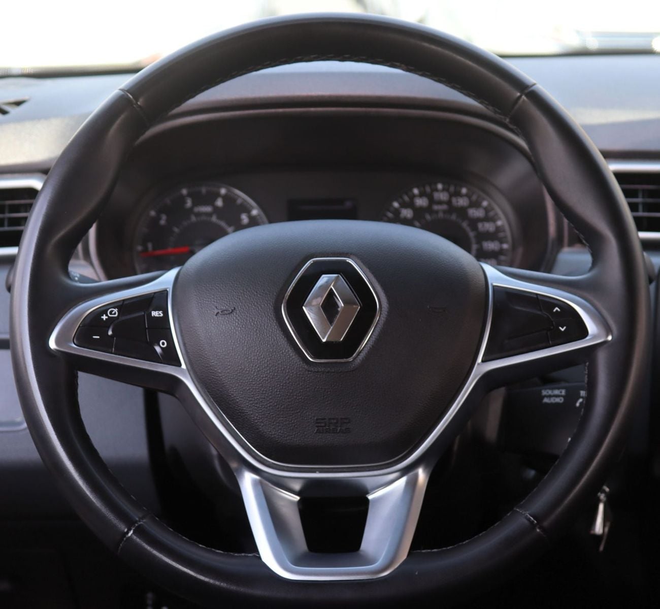 Renault Duster LE ACCIDENTS FREE - GCC - ORIGINAL PAINT - 1600 CC - PERFECT CONDITION INSIDE OUT