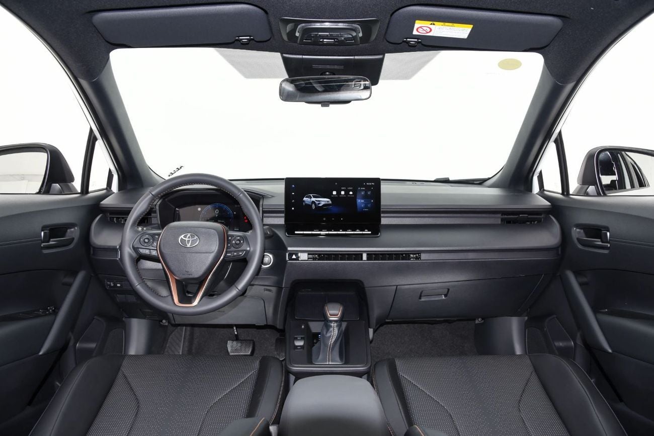 تويوتا كورولا كروس GLI Toyota Corolla Cross 2026 Elite white-black