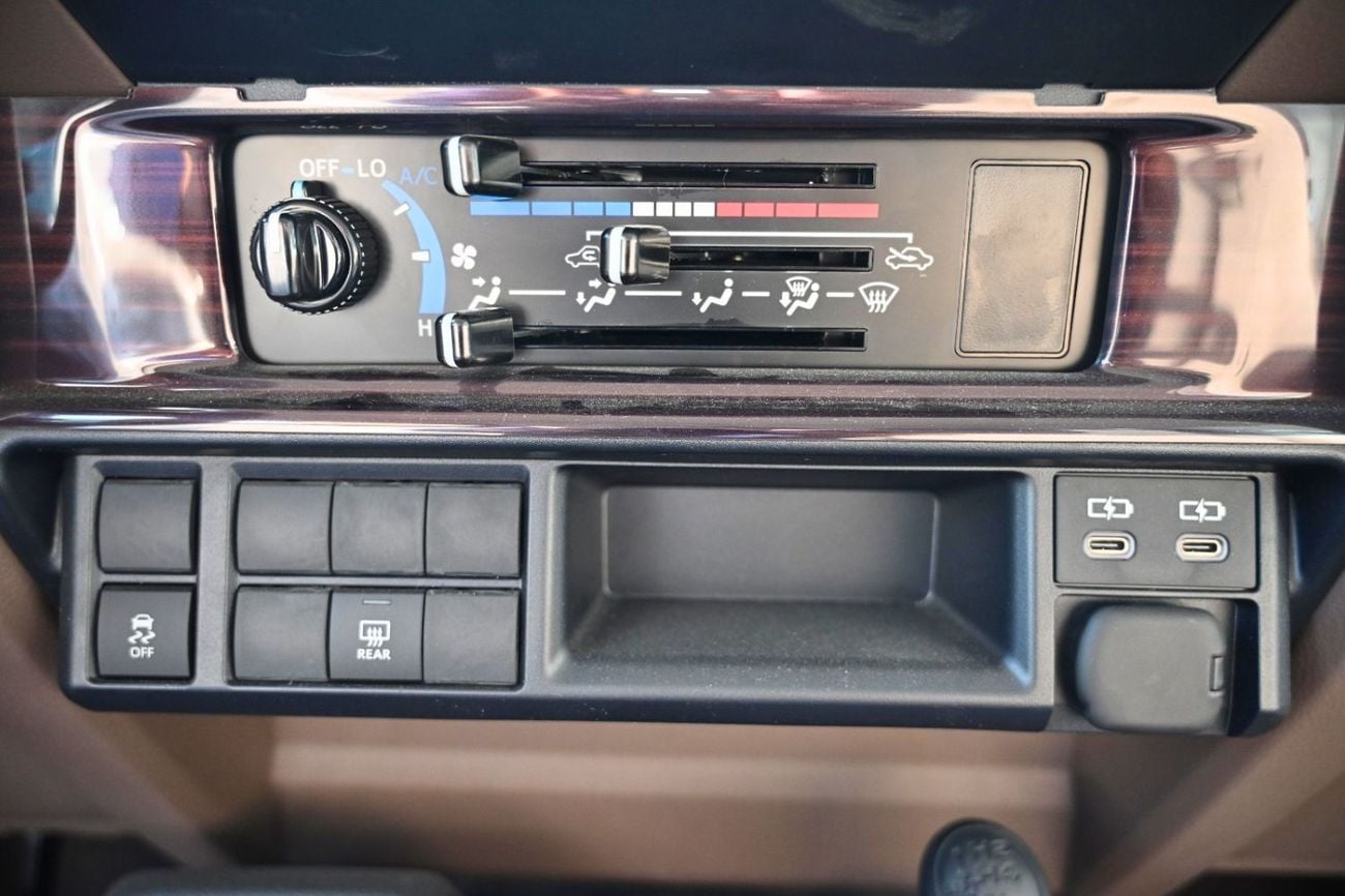 Toyota Land Cruiser 70 LC76 2.8L Manual Diesel