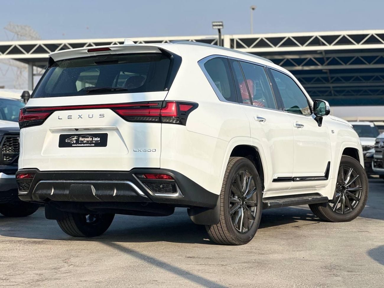 Lexus LX600 F SPORT