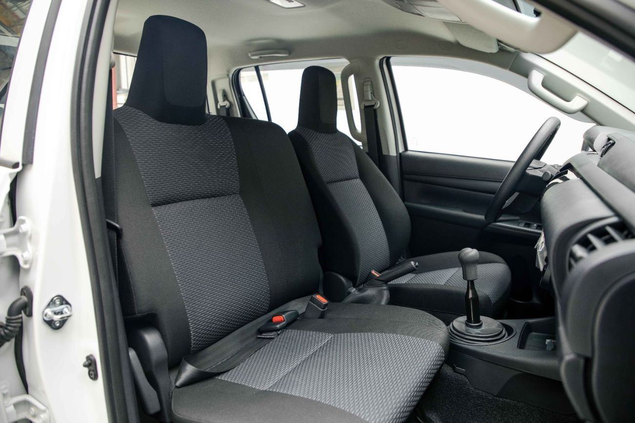 Toyota Hilux 4X4 2.4L - Platinum White Pearl Inside Black | Export Only