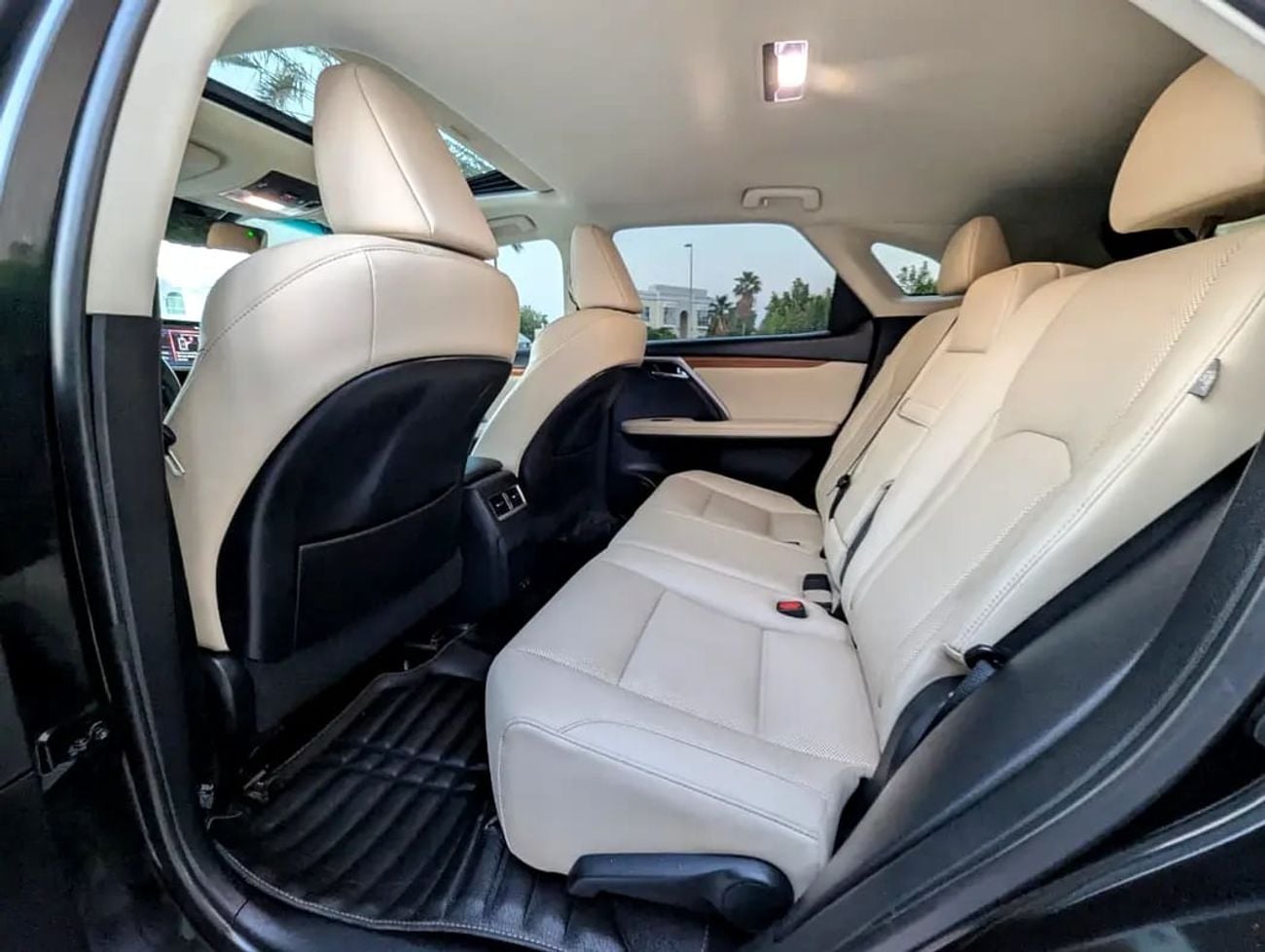Lexus RX350 PLATINUM 2021 AWD - American Specs - GCC Resale