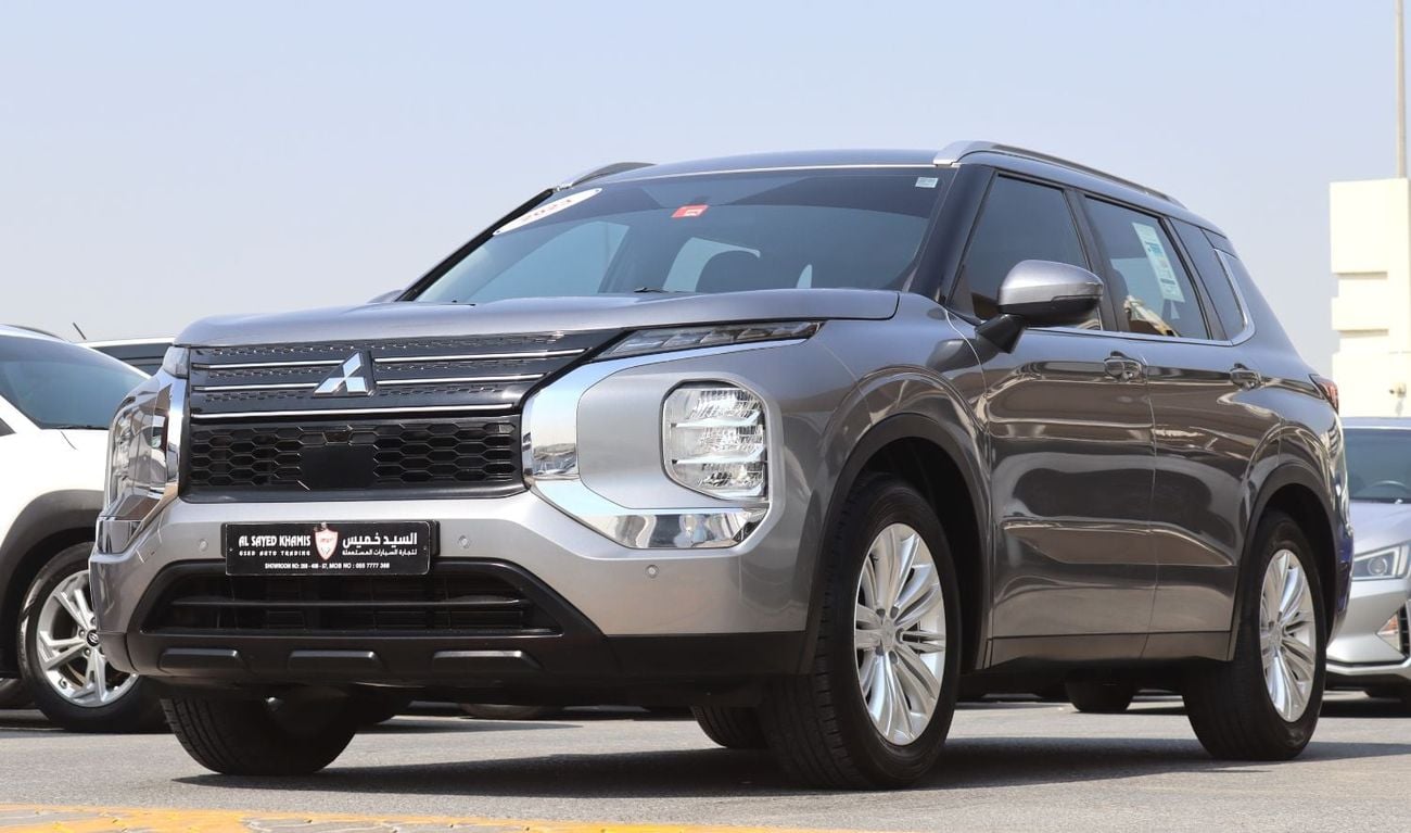 Mitsubishi Outlander GLX MIDLINE ACCIDENTS FREE - GCC - M LINE - ENGINE 2500 CC - PERFECT CONDITION INSIDE OUT