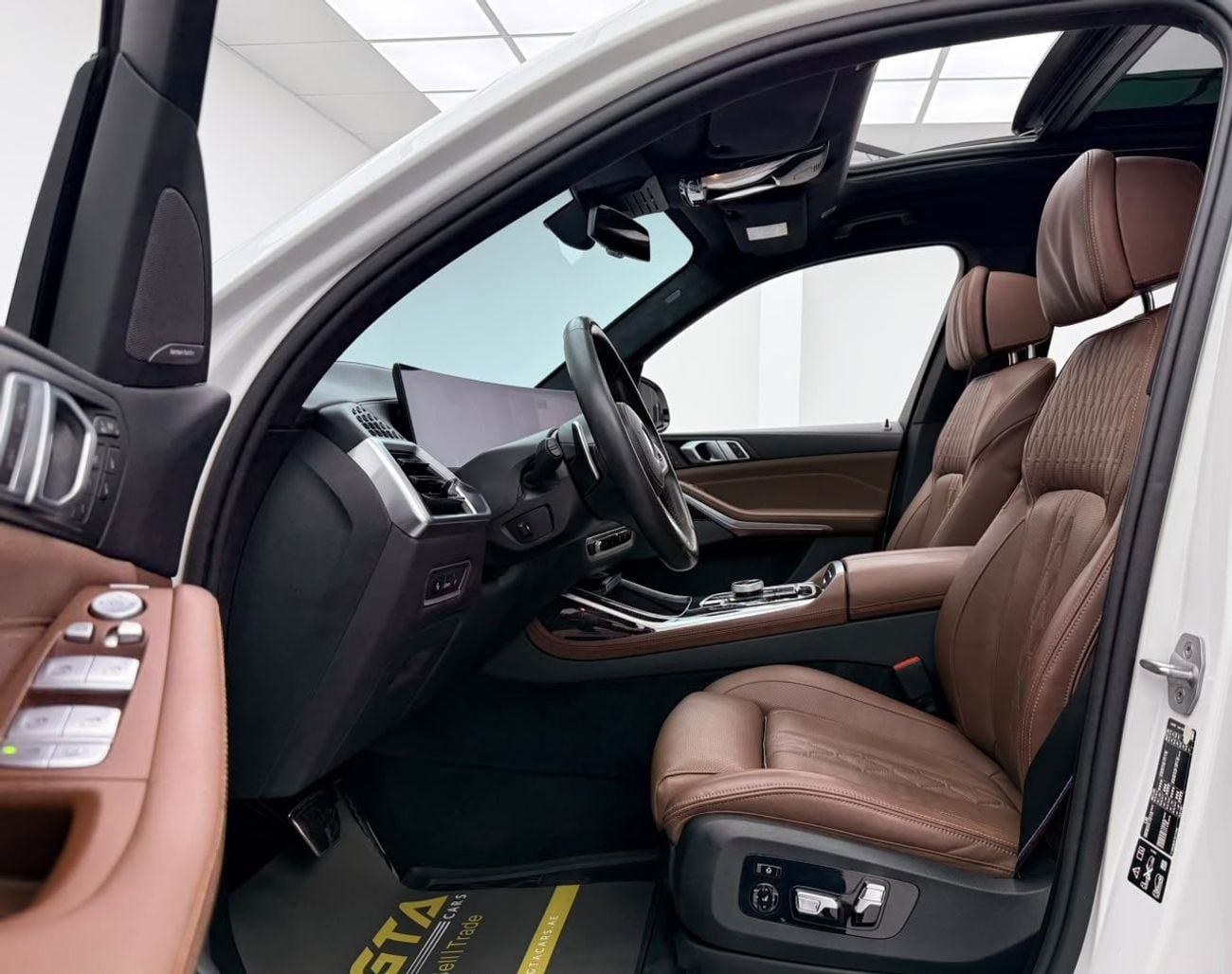 بي أم دبليو X7 XDRIVE40i لوكس M SPORT PACKAGE بي إم دبليو X7 xDrive40i M-Sport موديل 2024، ضمان بي إم دبليو + باقة خدمة 2029، سجل صيانة كامل من بي