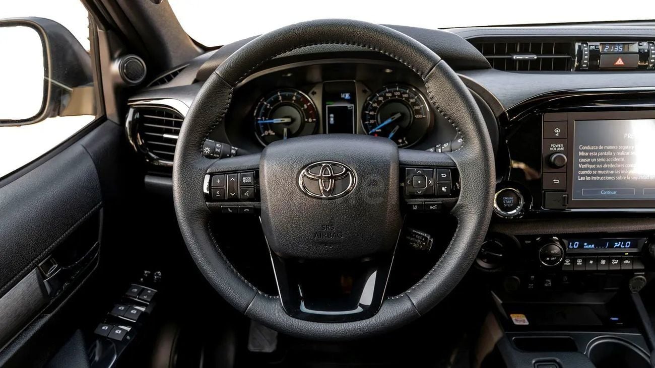 تويوتا هيلوكس ADVENTURE | 2-YEAR WARRANTY + SERVICE AVAILABLE | IN-HOUSE FINANCING | 0% DOWNPAYMENT (BANK)