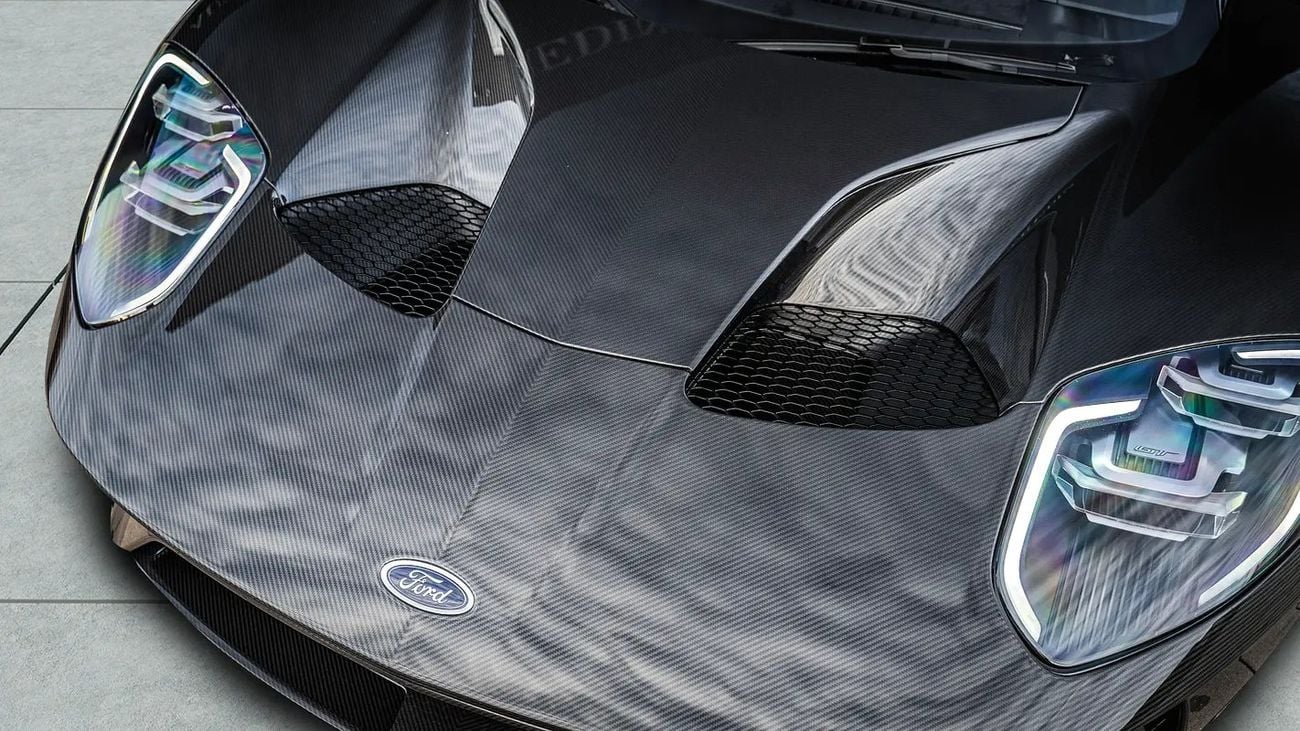 فورد جي تي LIQUID CARBON 1 OF 25 + FULL CARBON BODY !!!
