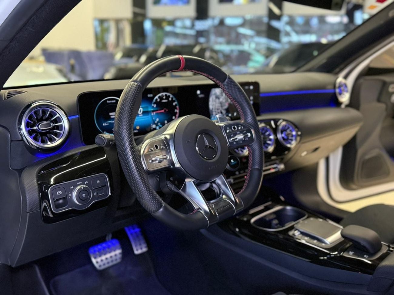 مرسيدس بنز A 35 AMG 4MATIC 2023 Mercedes-Benz A35 AMG - 1 Year Full Warranty - Perfect Condition