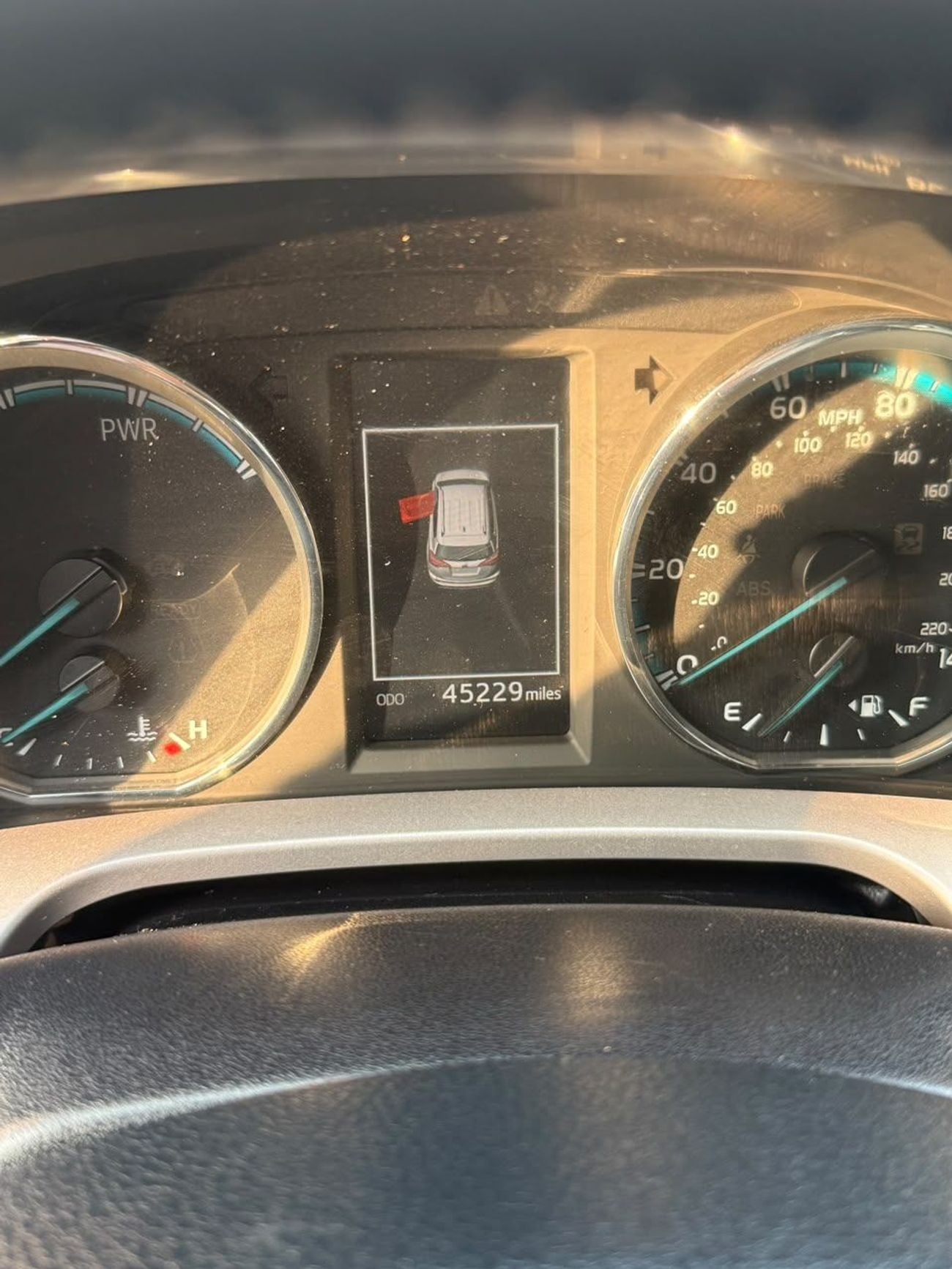 Toyota RAV4 XLE RAV4 XLE HV 4X4