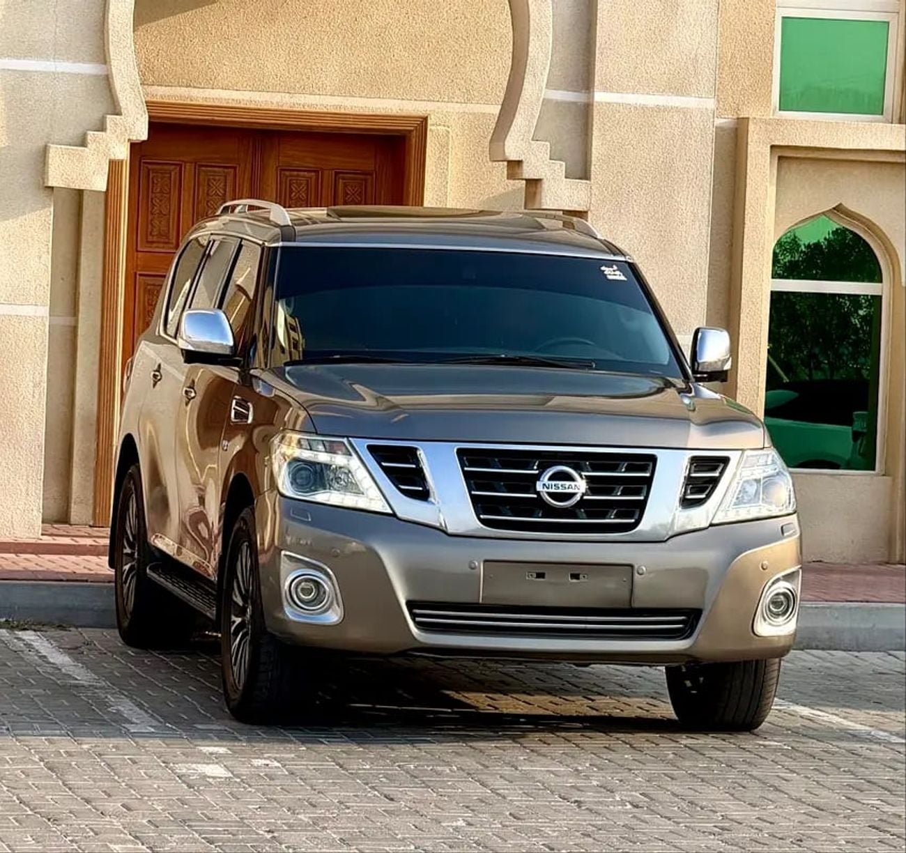 Nissan Patrol LE PLATINUM | GCC Specs | Well Maintained