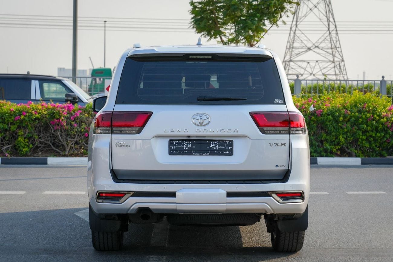 Toyota Land Cruiser VXR 3.5 TWIN TURBO HYBRID 2026!! GCC SPECS