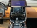 لكزس LX 700h SIGNATURE لكزس LX 700 هايبرد، نظام ركن آلي، أبيض/بيج.