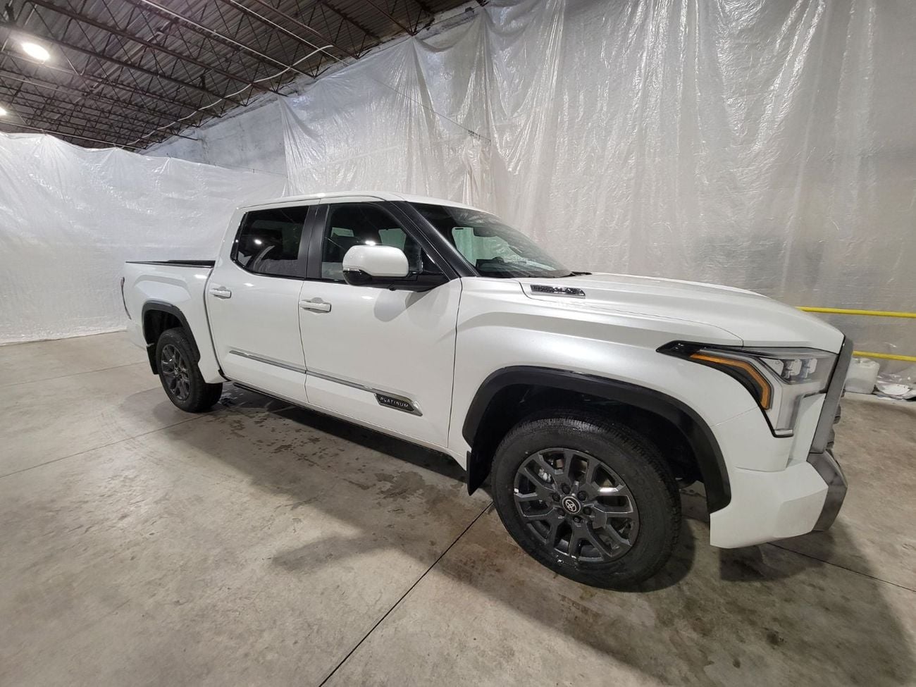 Toyota Tundra Platinum i-FORCE MAX 4x4 | 2026 | COMING SOON