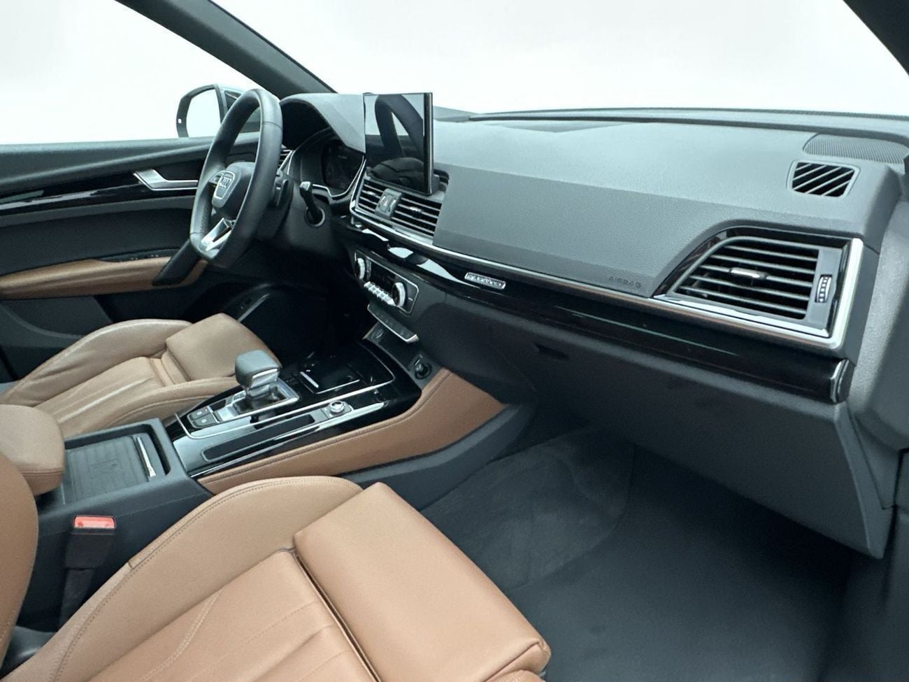Audi Q5 45 TFSI S-LINE quattro 249hp (Ref# 061123)